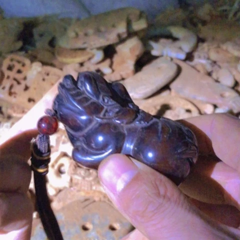 未镶嵌和田玉（糖玉）挂件