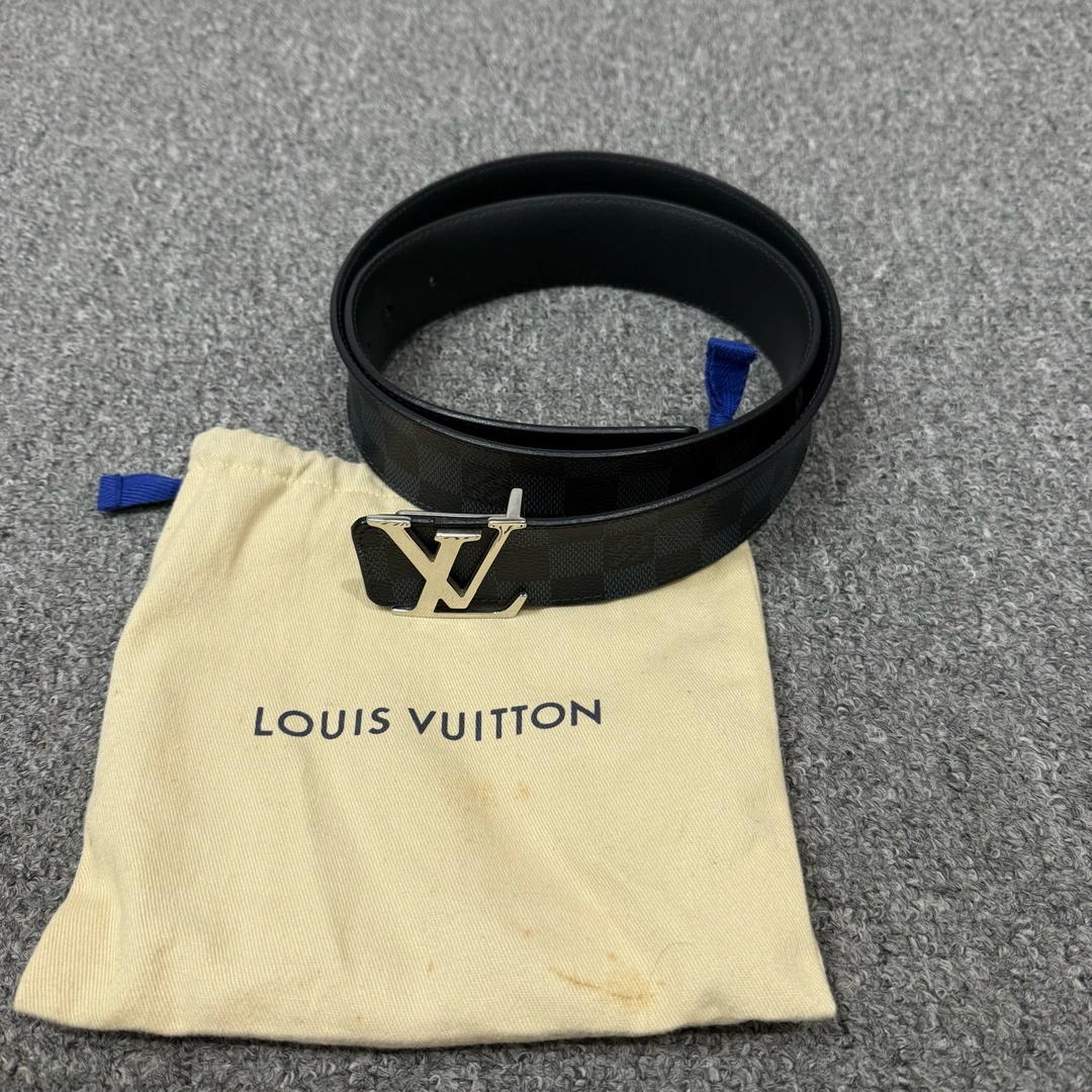 95新 LouisVuitton/路易威登 19058231 黑色棋盘格皮带 95码95新