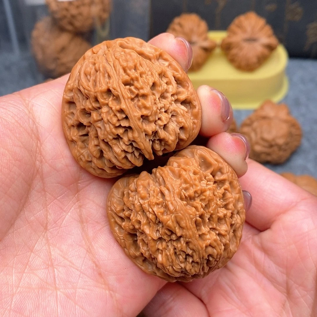 文玩核桃把件精品南疆41.5重45
