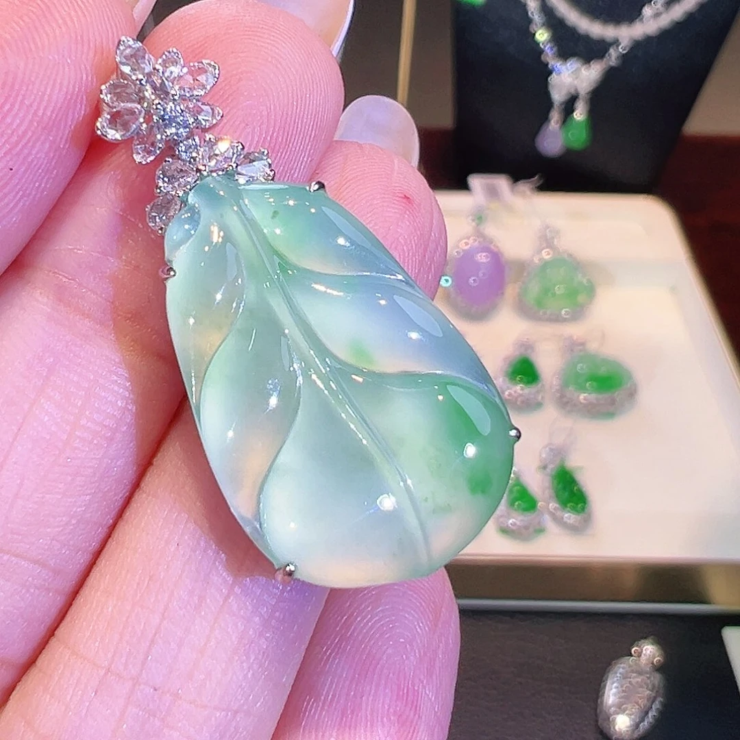 翡翠18K金镶嵌吊坠(不含链)翡翠