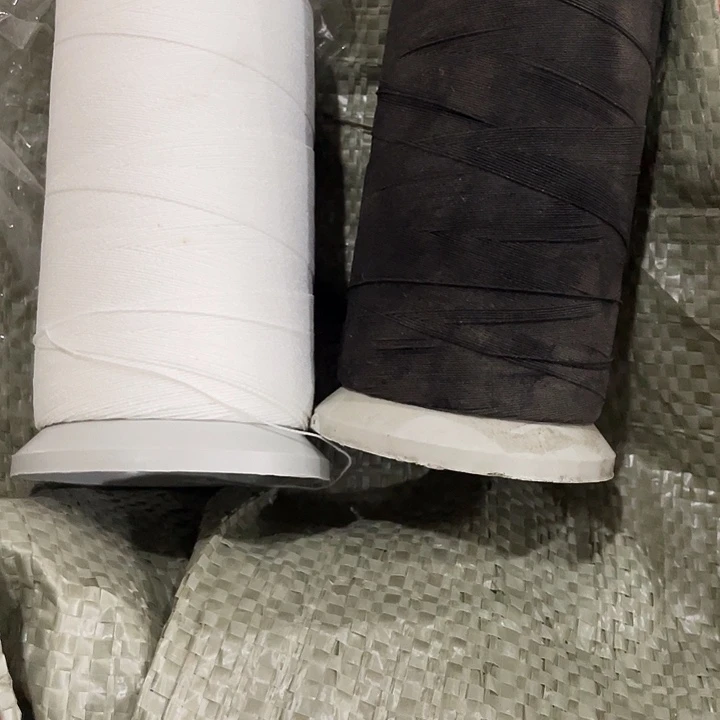 黑白色弹力底线、发两个、黑色微脏，030