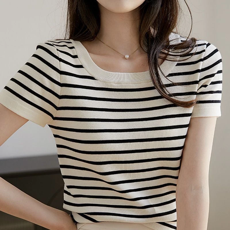冰丝条纹设计感短袖大码t恤女方领针织打底衫夏季短款修身上衣女