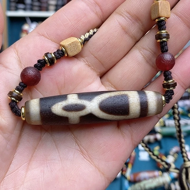 玛瑙/玉髓颈饰合金季*