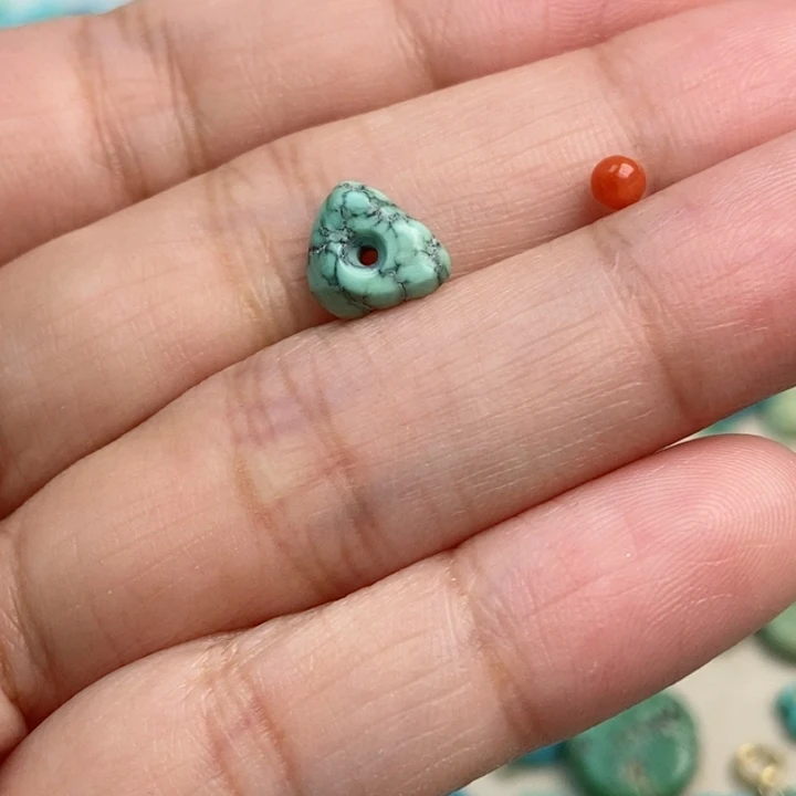 南红玛瑙未镶嵌珠宝奇石