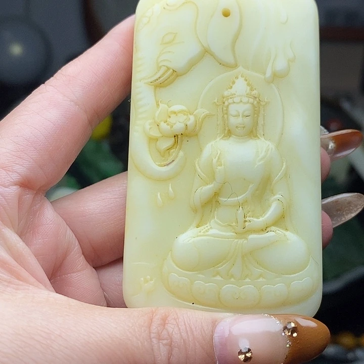 温***刀和田玉未镶嵌颈饰