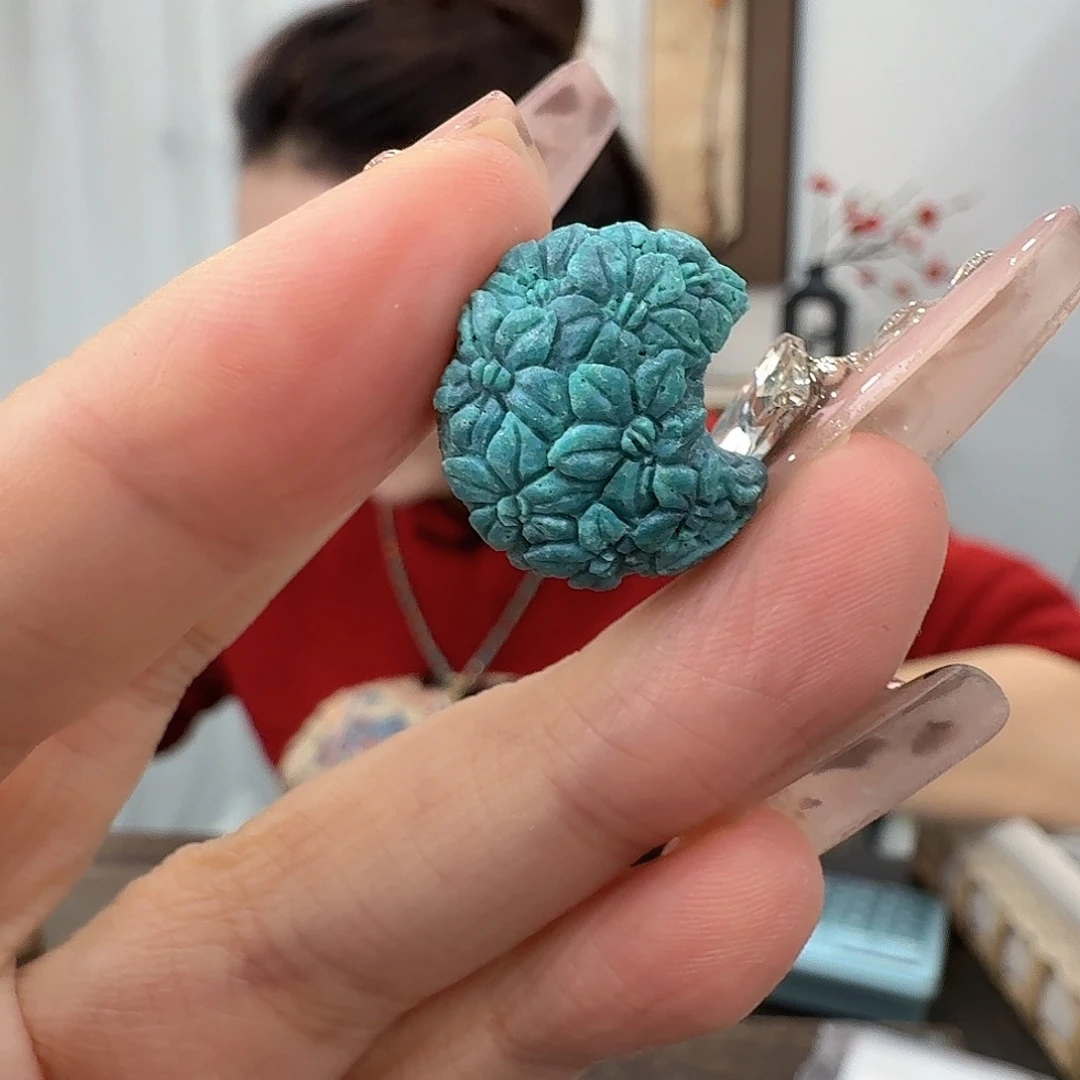 绿松石未镶嵌珠宝奇石