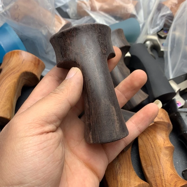 定***格无极木柄紫光檀小版