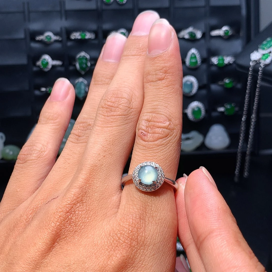 翡翠未镶嵌戒指戒指