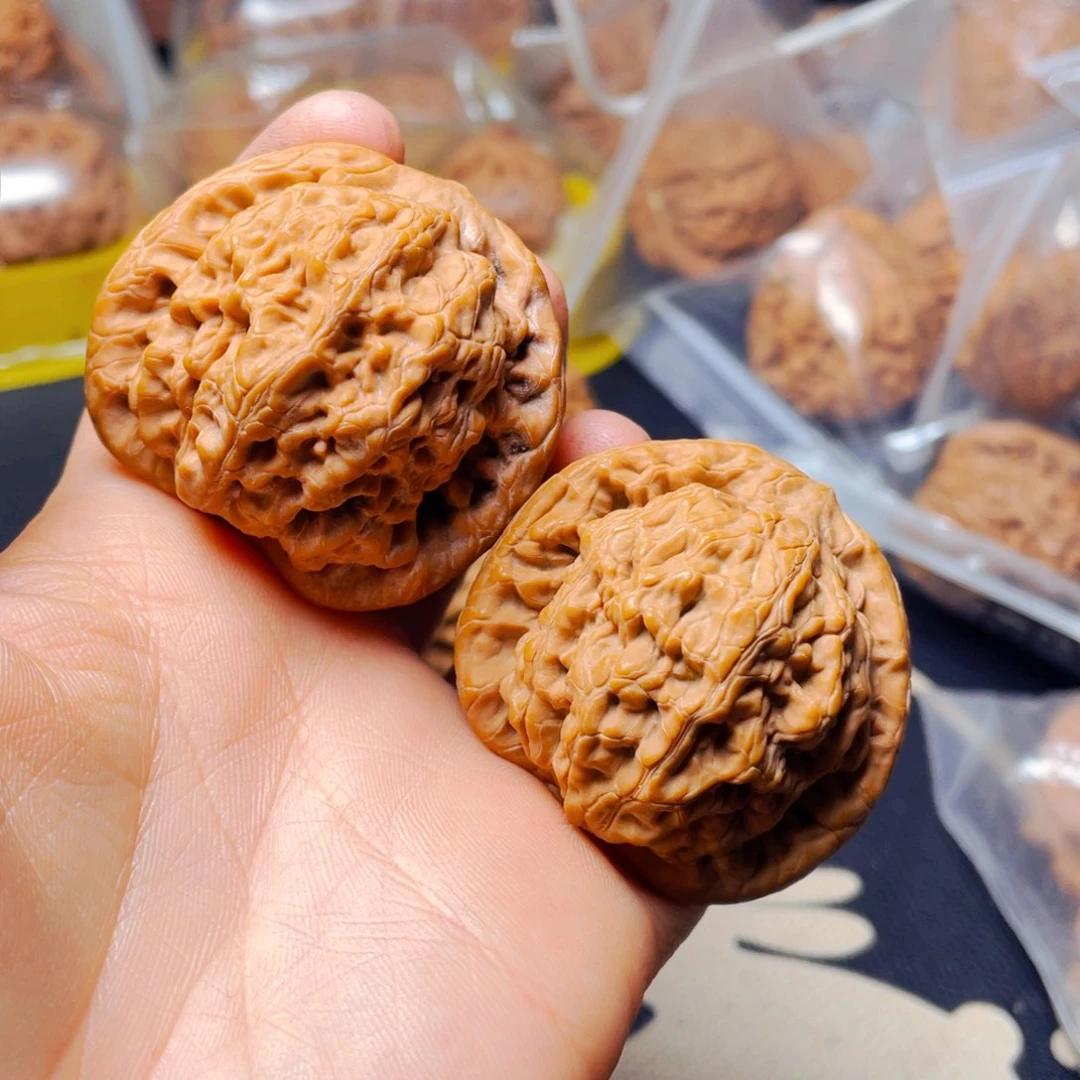 吊坠文玩核桃金公子