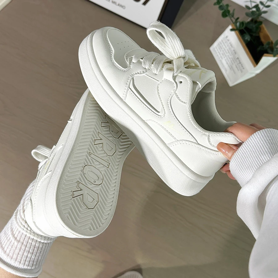 回力白色小白鞋女2025新款简约百搭休闲鞋厚底增高复古韩版板鞋女
