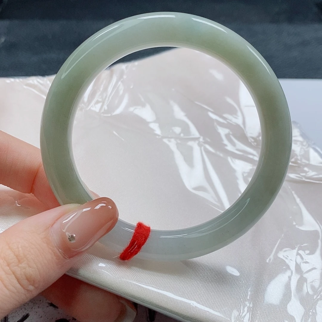 【闪购商品】未镶嵌手镯（圆镯）翡翠488号