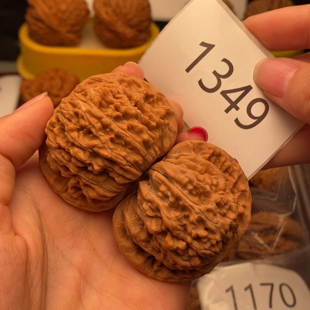 桃核把件汗高楼47……