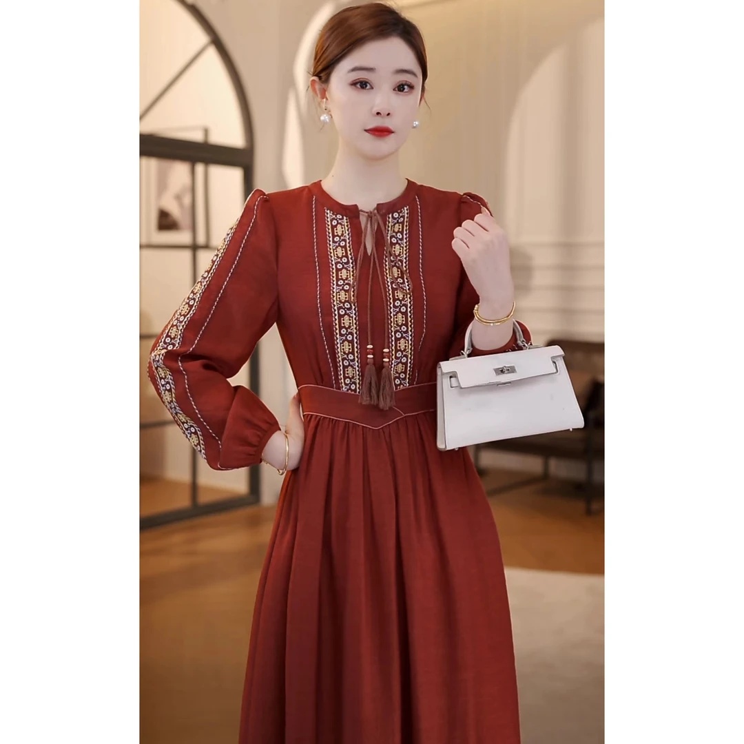 【嘉嘉JIANG】异域风情 民族风长袖雕孔刺绣收腰连衣裙 CC243L1031