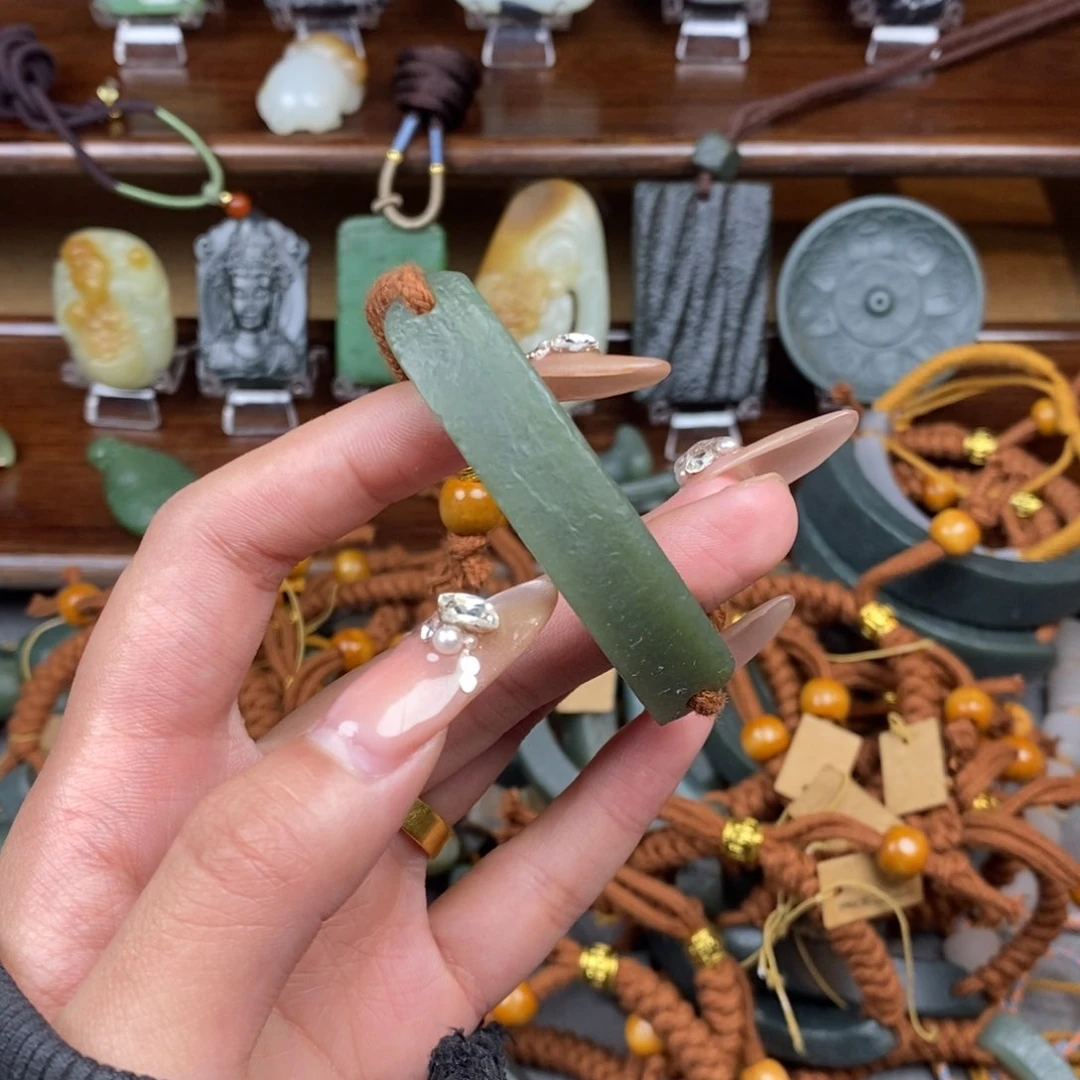 和田玉颈饰未镶嵌简