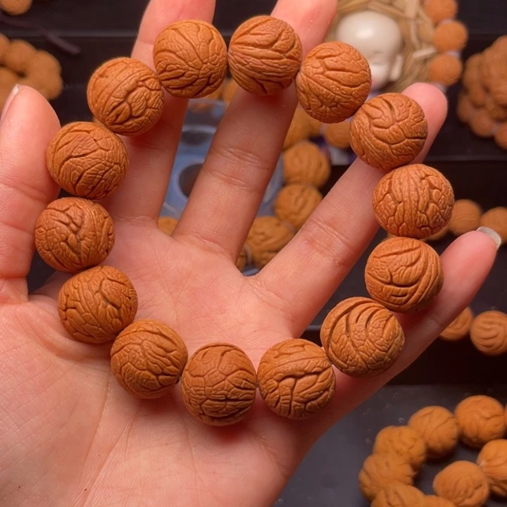 桃核手串金丝龙珠18