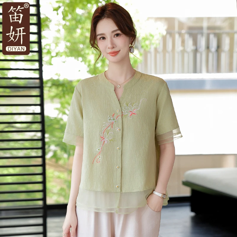 妈妈夏装洋气上衣2025新款中老年女装短袖棉麻小衫阔太太气质套装