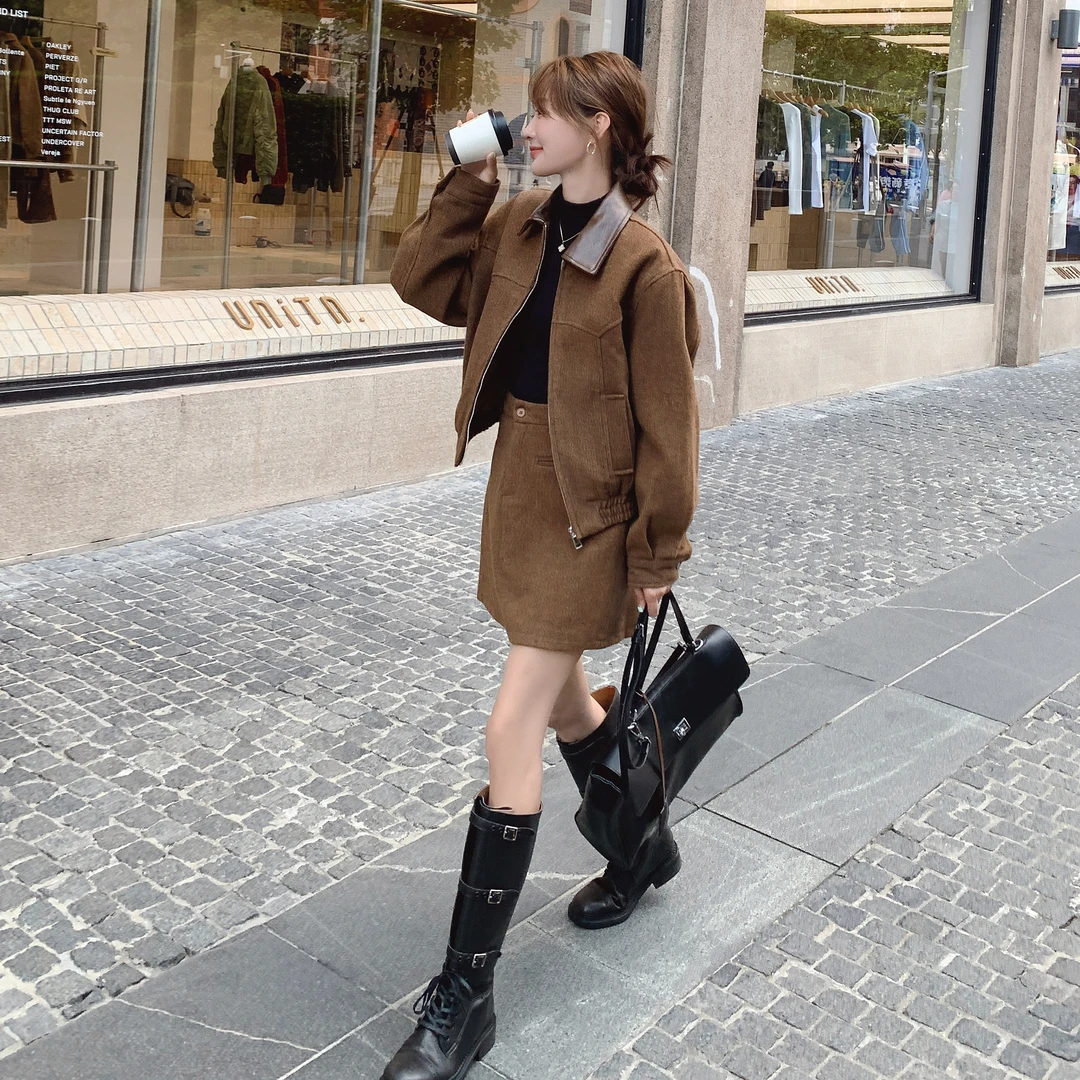 美拉德复古ootd穿搭一整套女2025秋季新款气质上衣半身短裙两件套