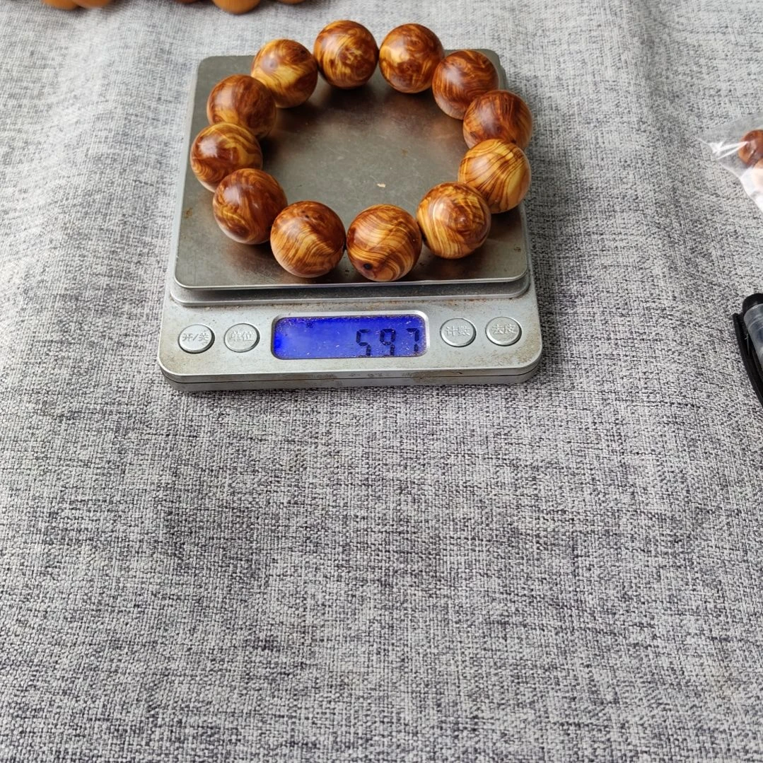 乐***天2.0龙胆闪电碳化，太行崖柏