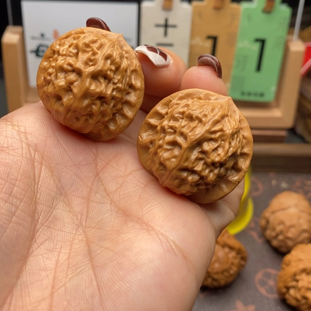 把件文玩核桃瓷娃娃