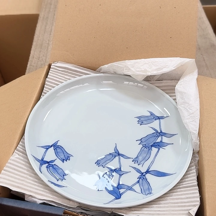 瓷片噗哈哈哈哈哈哈哈哈哈我笑