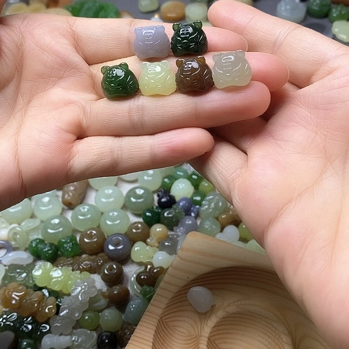 未镶嵌和田玉挂件虎头98一个多样性发其一