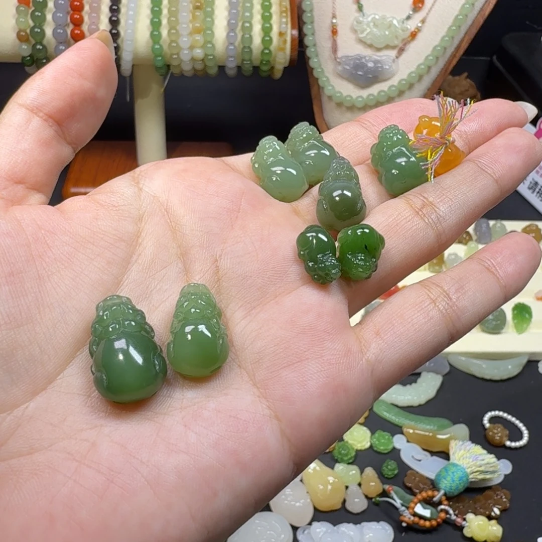 非***锅和田玉（碧玉）未镶嵌颈饰碧玉貔貅