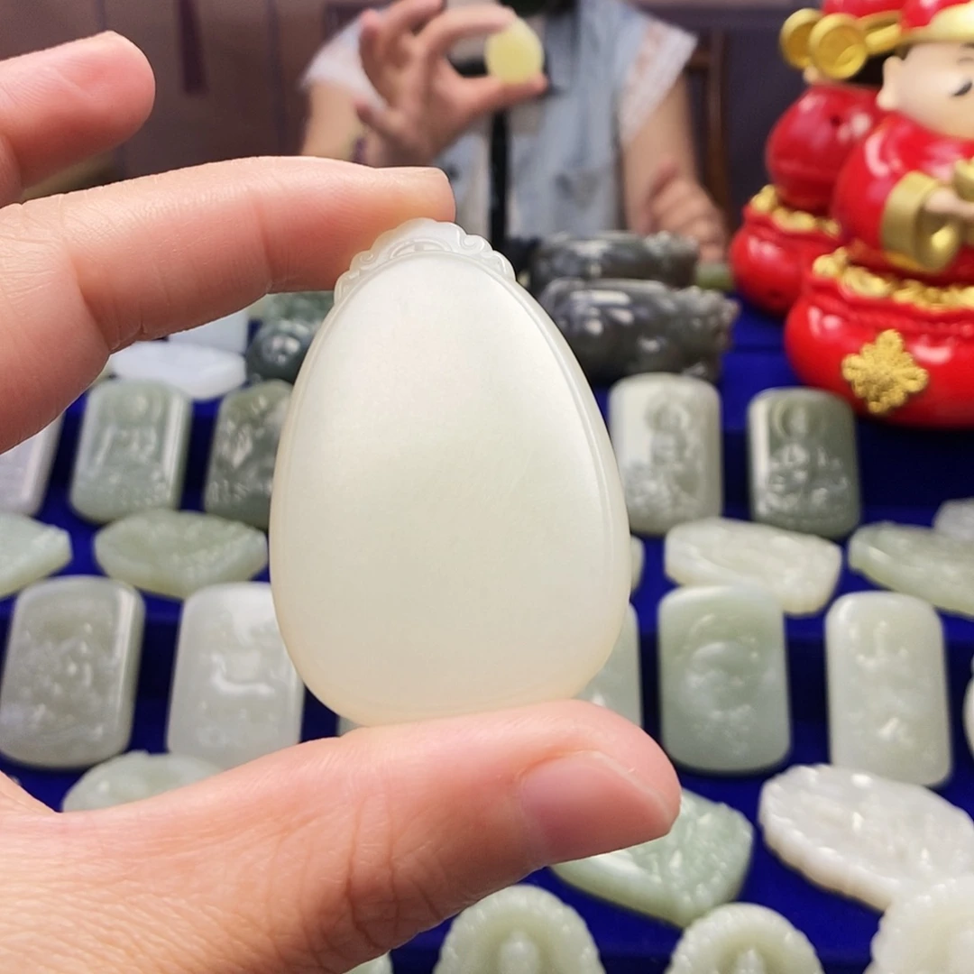 颈饰未镶嵌和田玉过*刚