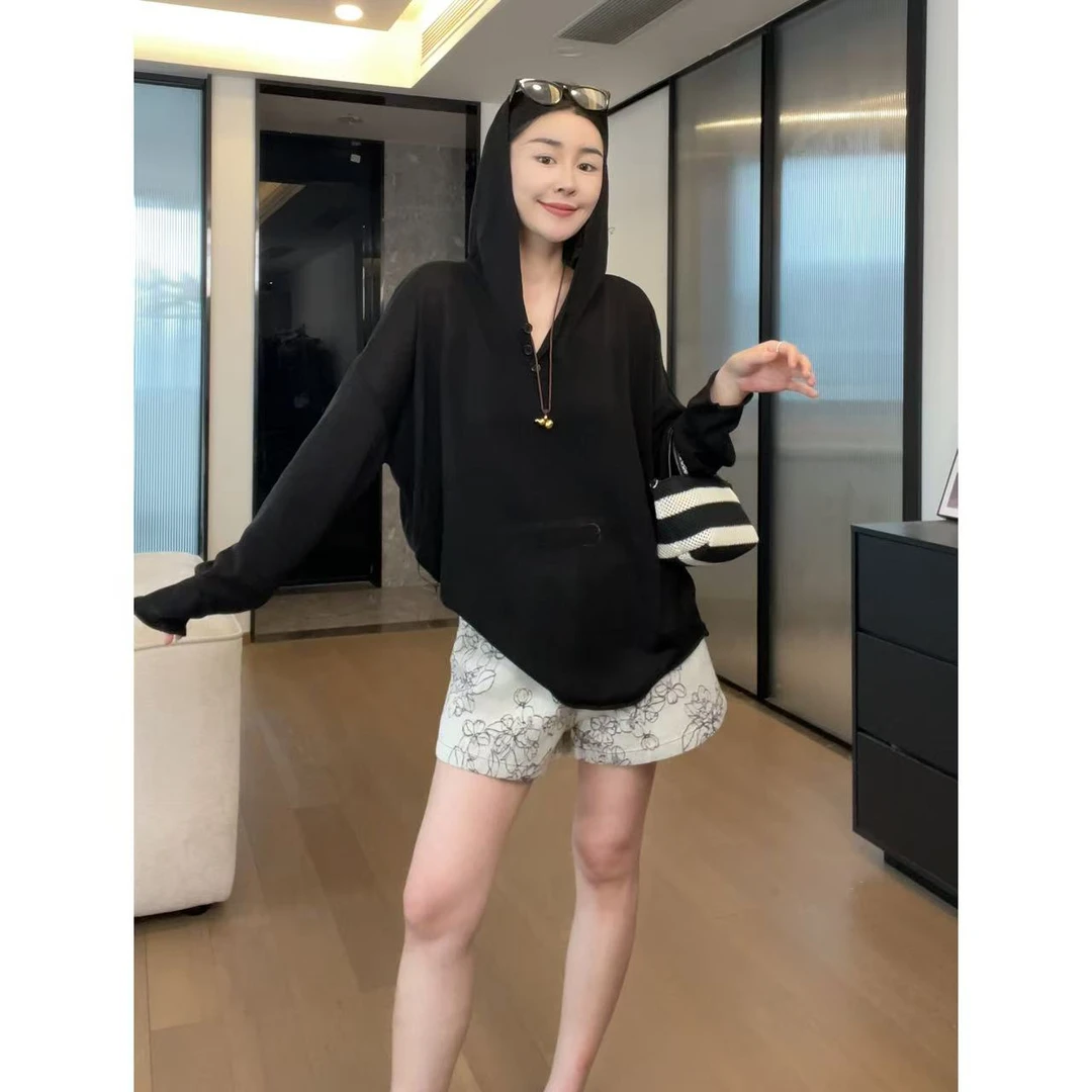 玖了个玖 2025夏款 极简百搭三粒扣连帽细针织防晒帽衫 2505C2691
