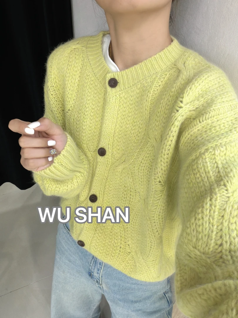 不能机洗！【糖果大毛衣】SSJ  木扣手工大棒针织毛衣开衫～不扎人