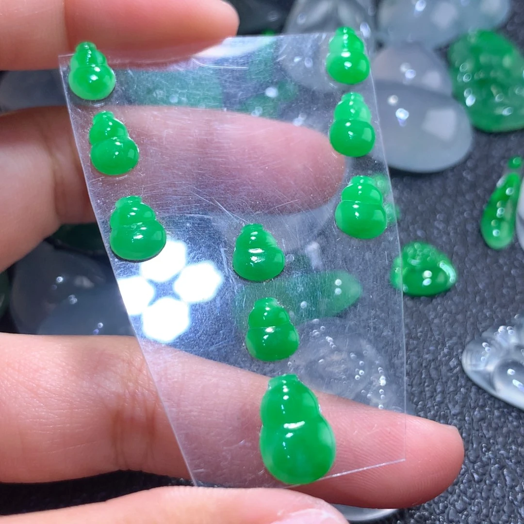 翡翠颈饰未镶嵌缅甸