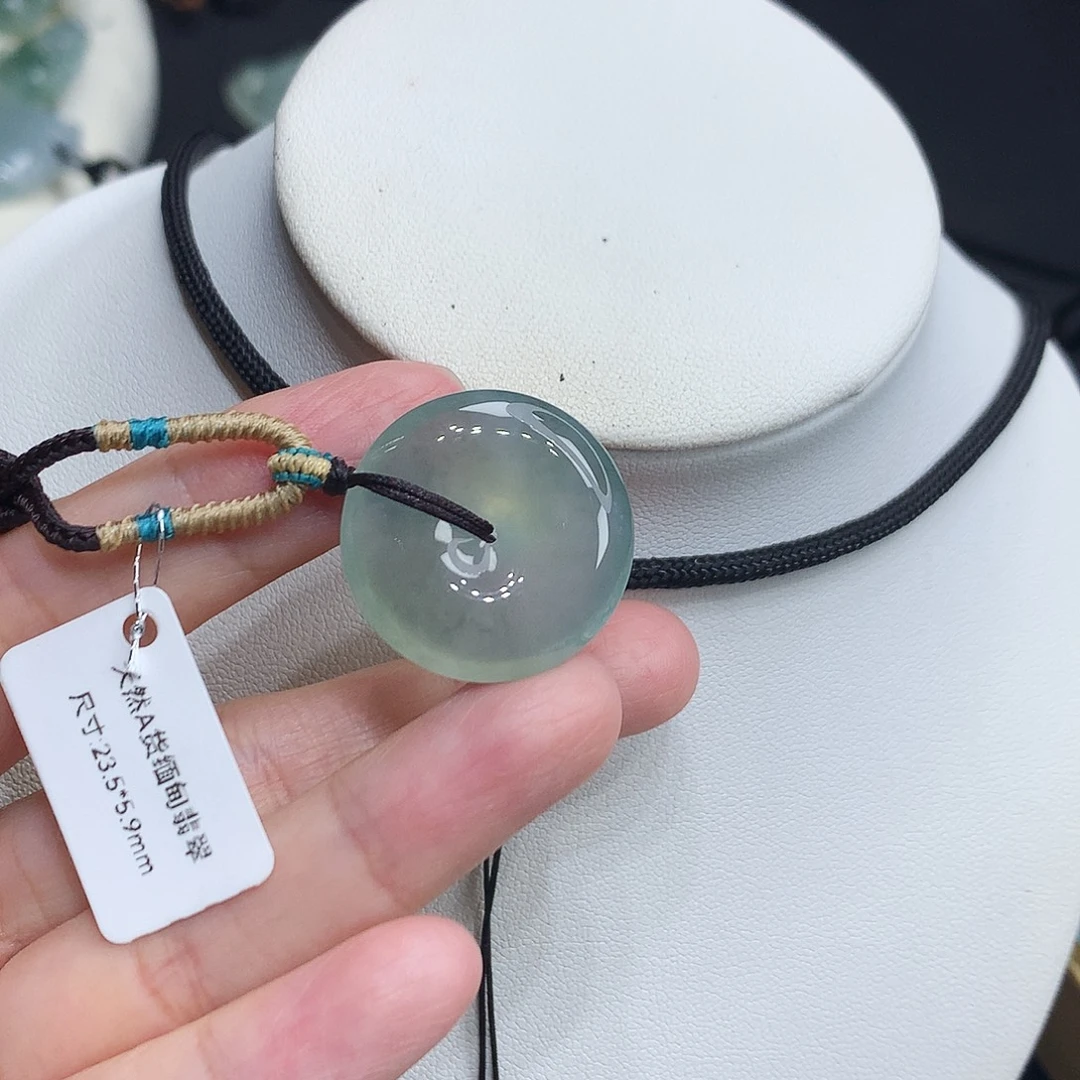 翡翠未镶嵌颈饰编号41，23.5/5.9