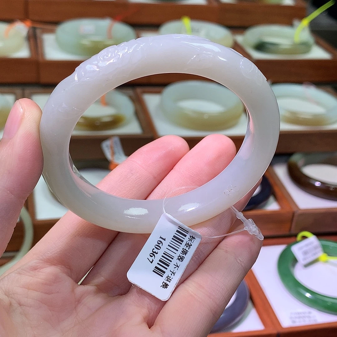 和田玉未镶嵌手镯55