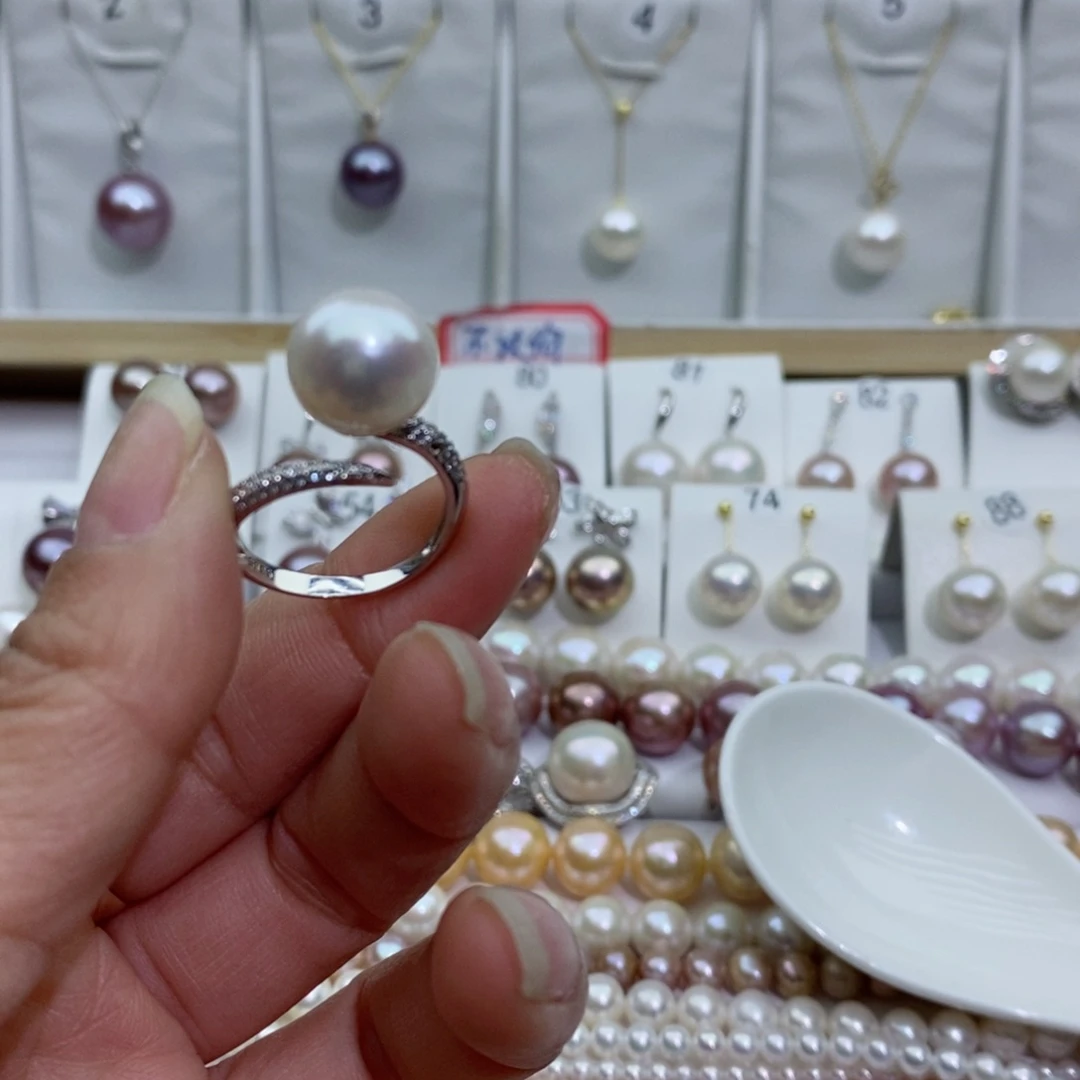 淡水珍珠吊坠(赠链)银S925镶嵌