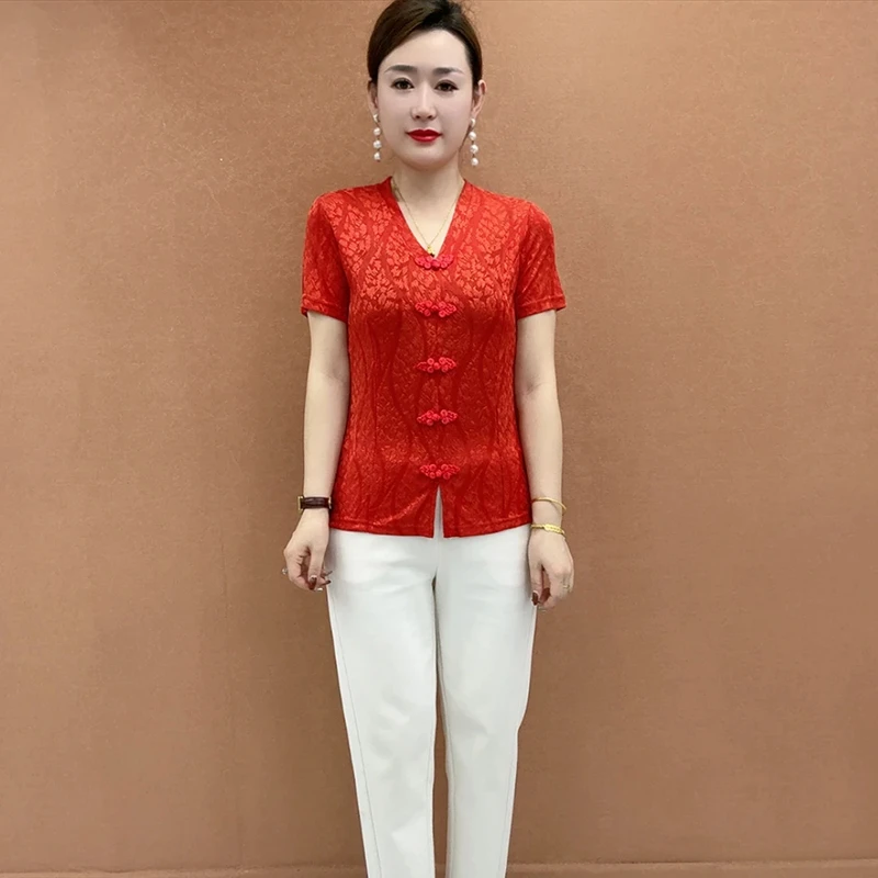 V领纯色气质T恤妈妈装夏季凉快短袖中老年女装显瘦遮肚古风小衫