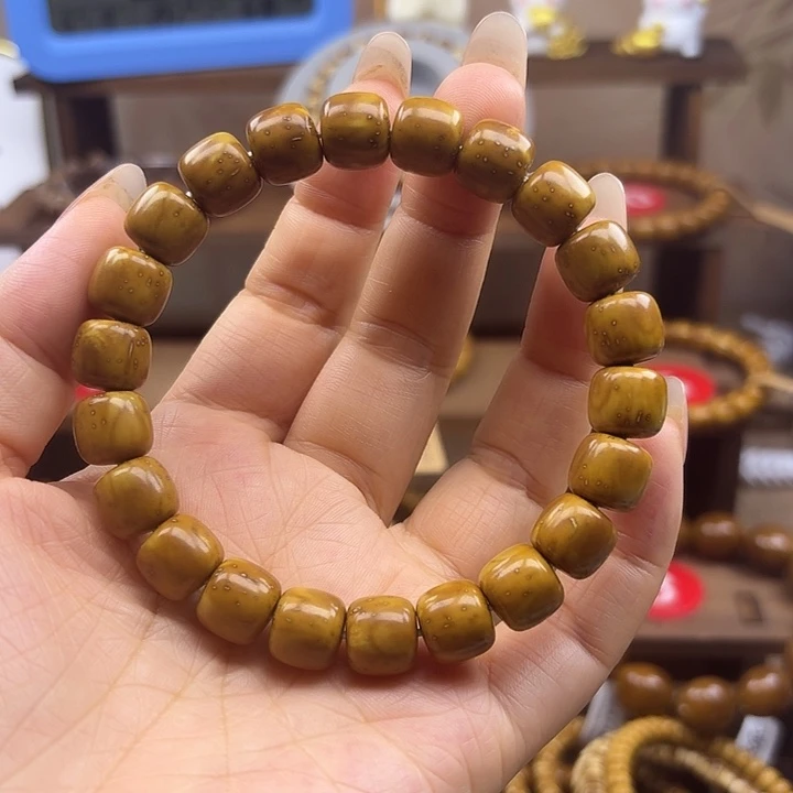 紫金鼠卡11尺寸实心手串