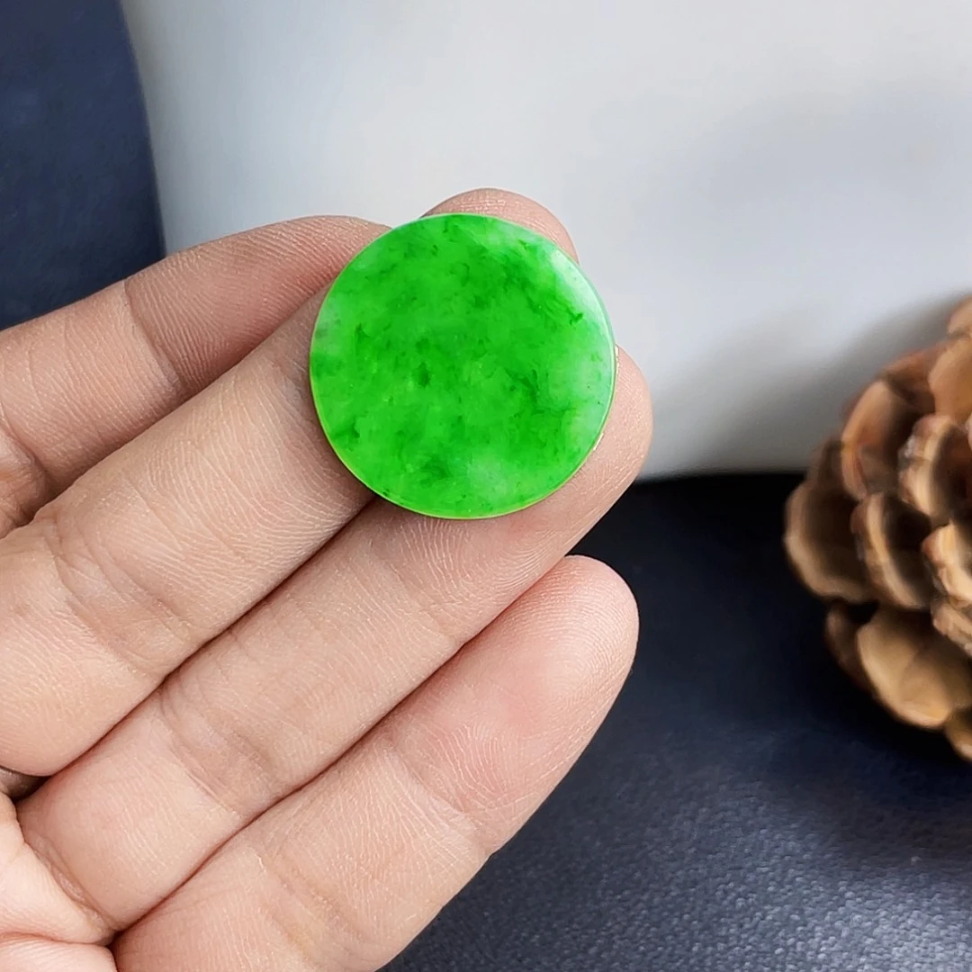 裸石翡翠FT0003满色阳绿圆牌