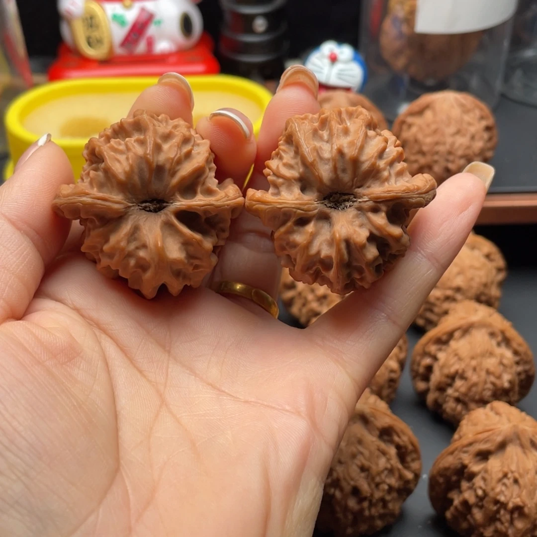 淋***伞文玩核桃把件曹大龙41