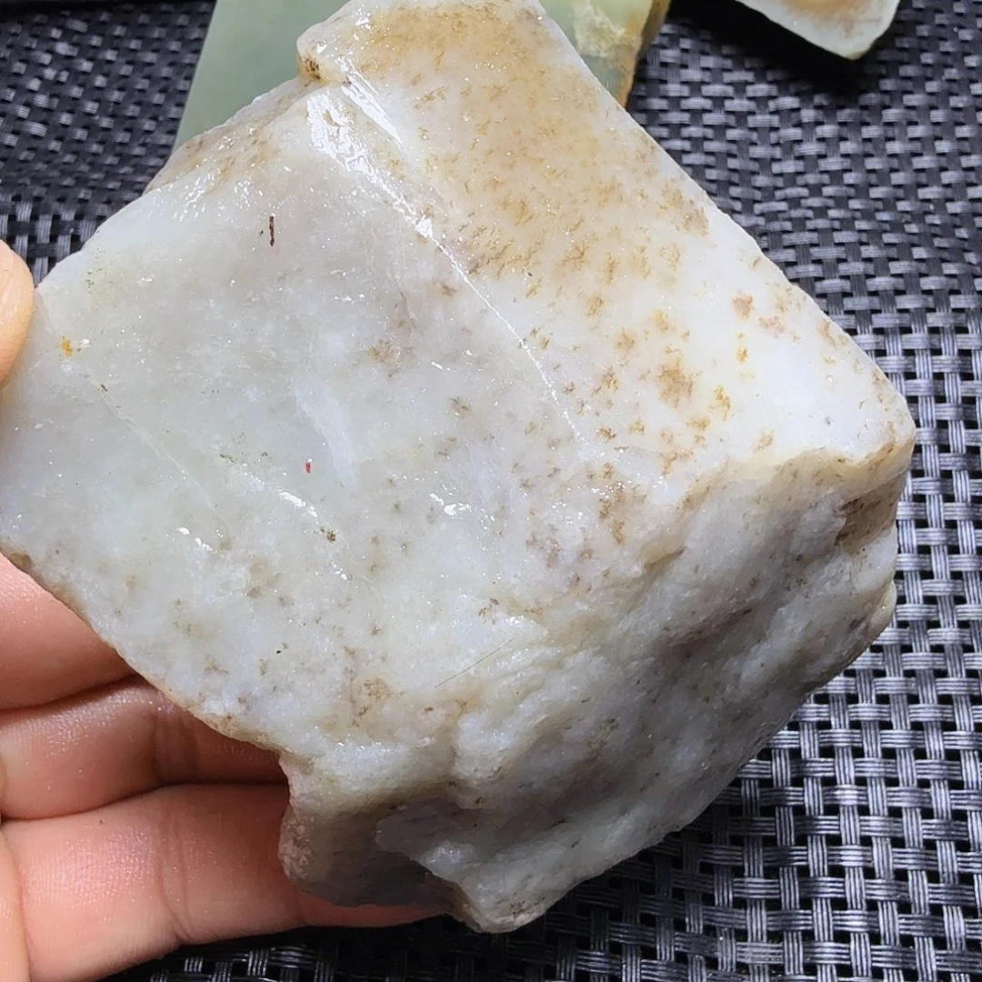 和田玉（糖玉）未镶嵌珠宝半成品