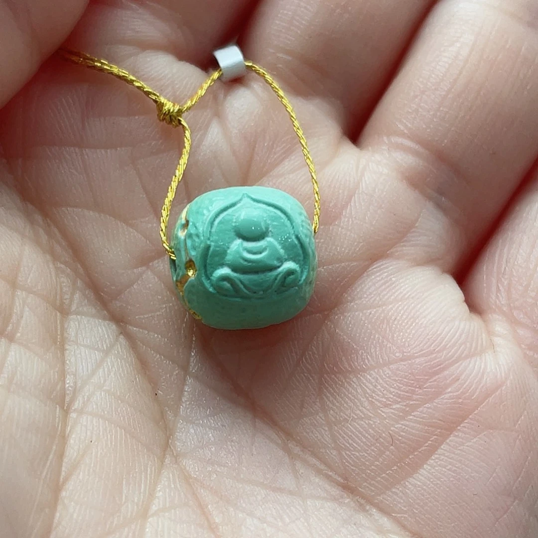 绿松石颈饰未镶嵌