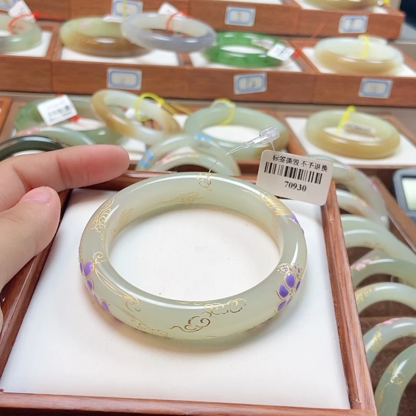 【闪购商品】和田玉手镯未镶嵌