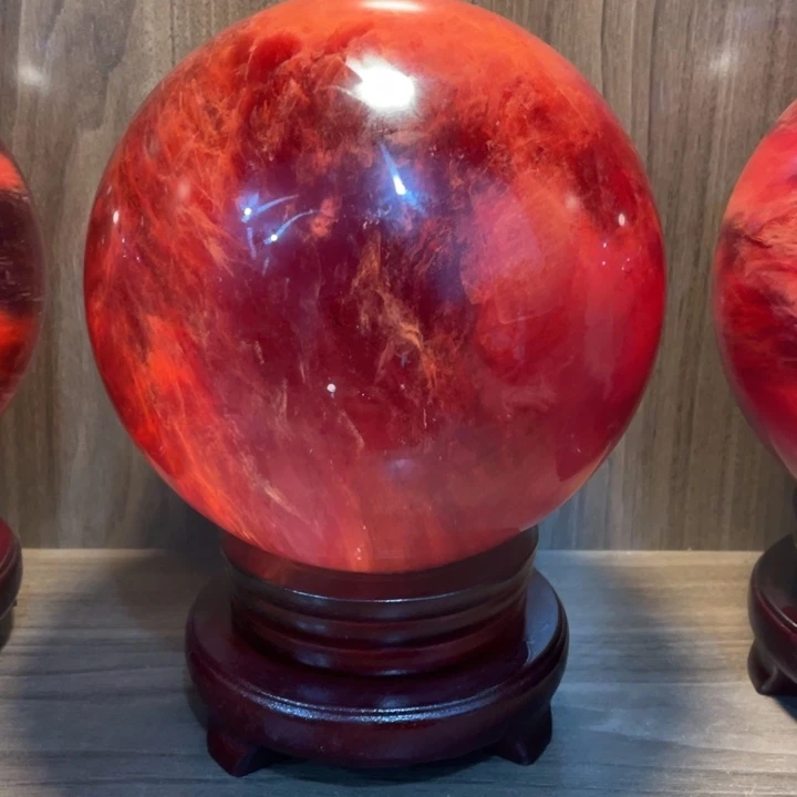 品***木玉红水晶球16厘米特价