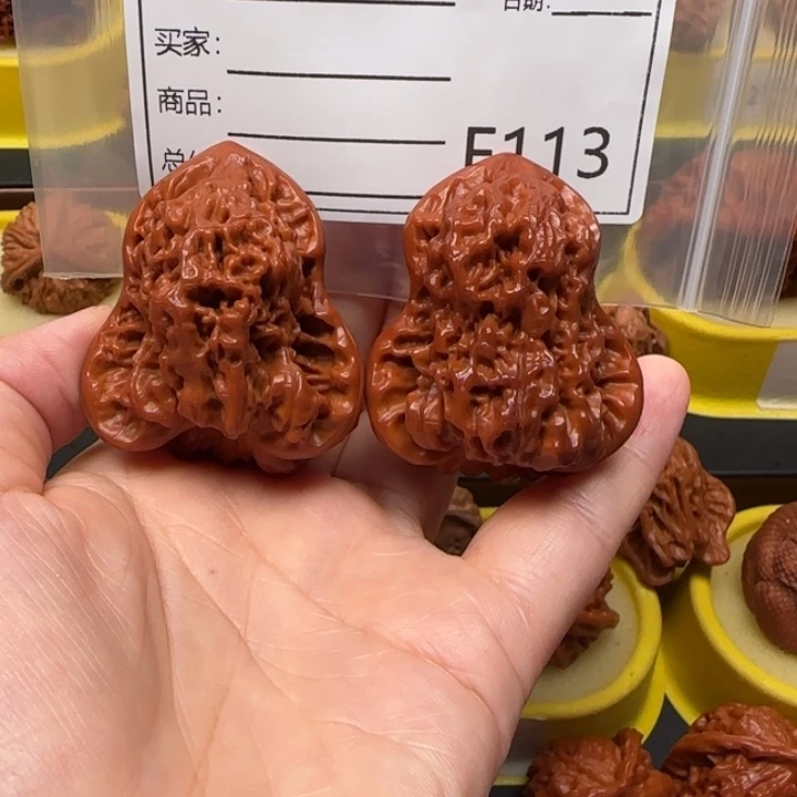 钞***，吊坠文玩核桃鸳鸯