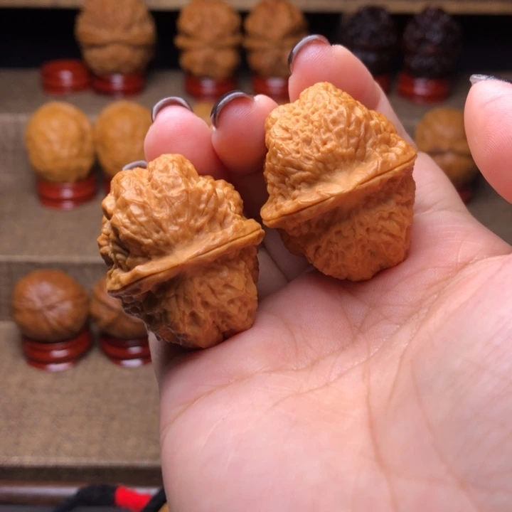 文玩核桃把件12号小帝王蟾36尺