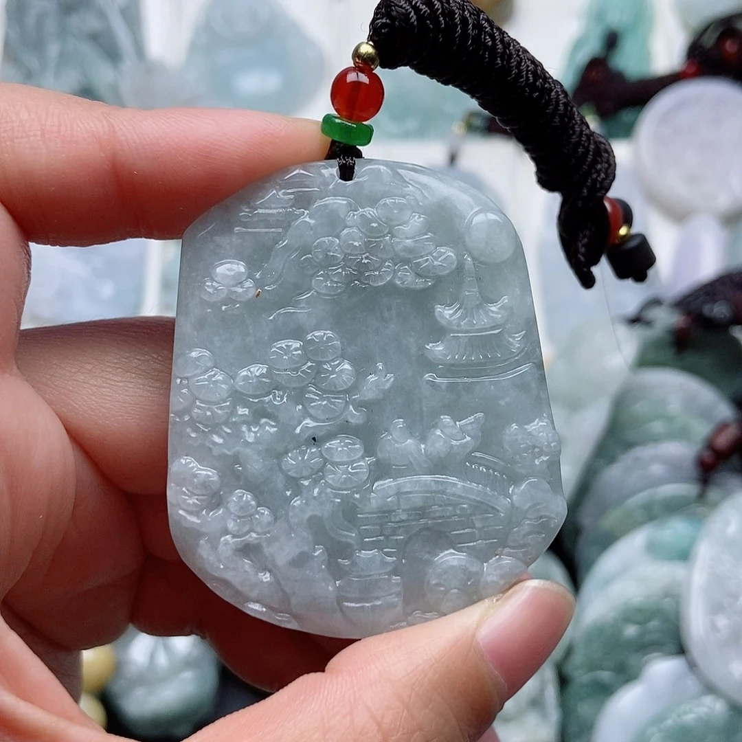 翡翠颈饰未镶嵌翡翠