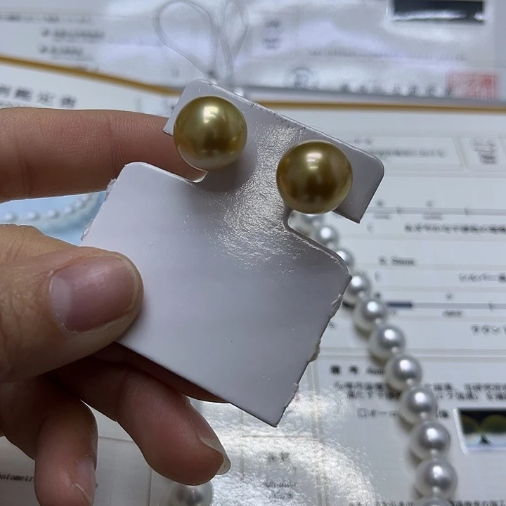 18K金镶嵌耳饰海水珍珠