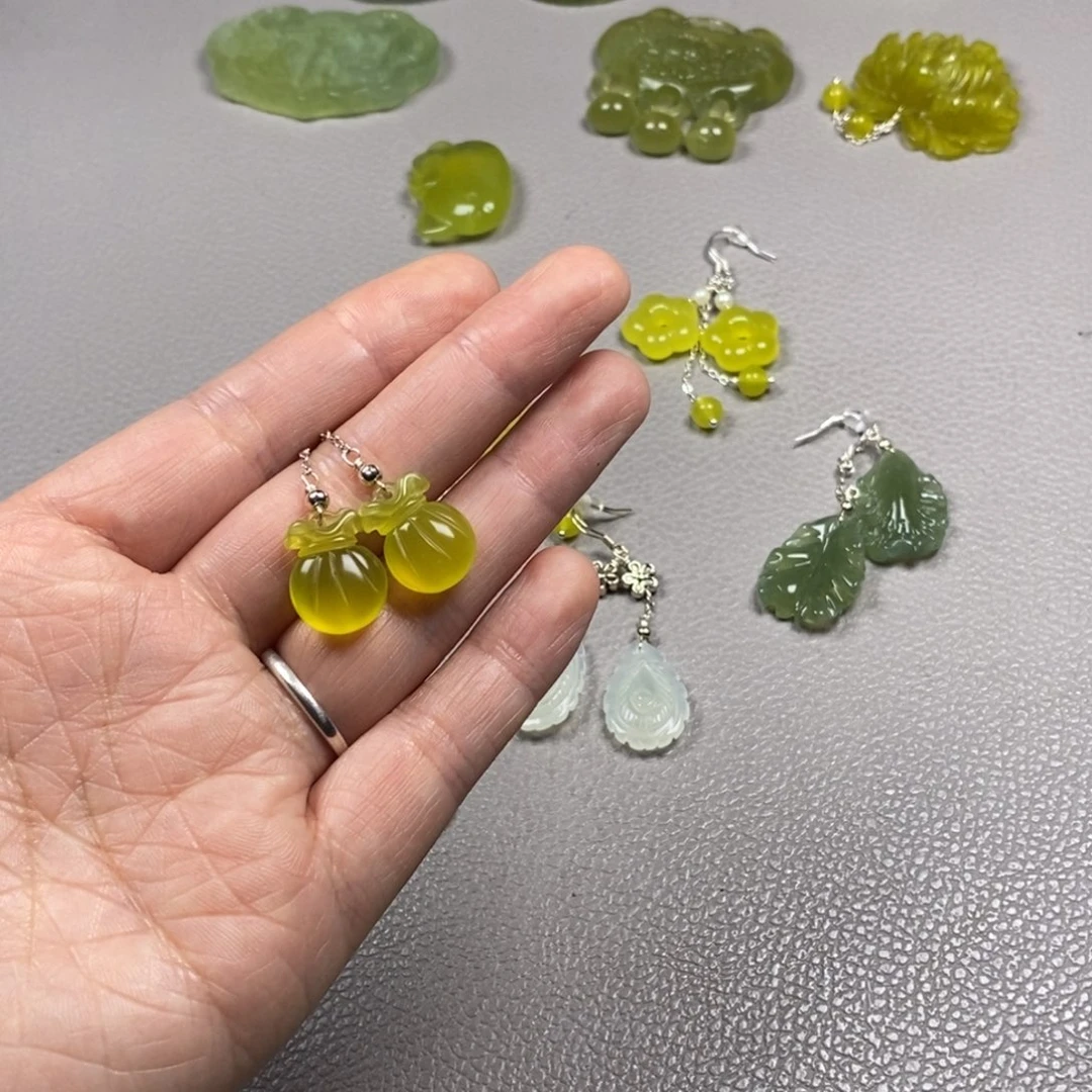 蛇纹石玉银S925镶嵌挂件耳饰