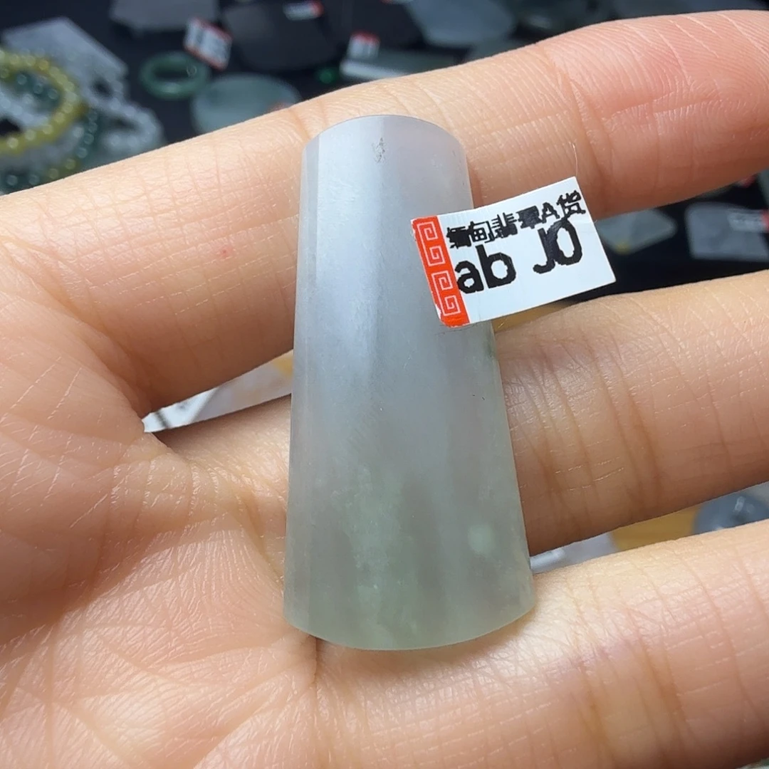 翡翠未镶嵌颈饰天然缅甸翡翠A货