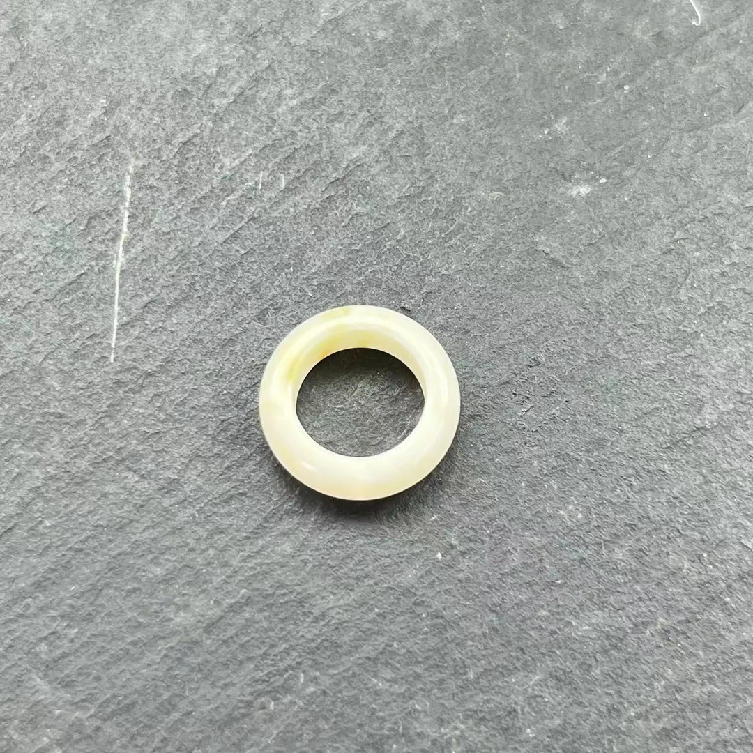 B269天然蜜蜡琥珀白蜡跑环内径9+