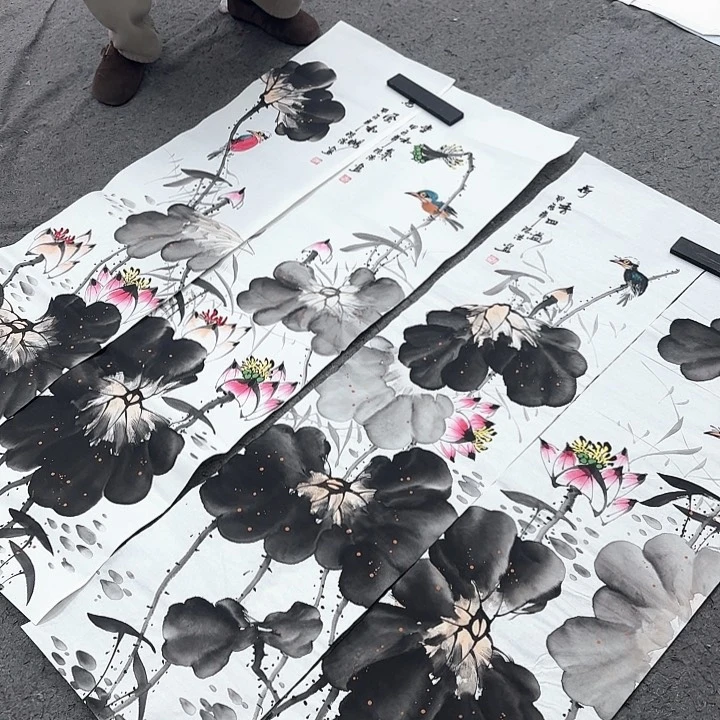 国画无毛或近于被白色柔