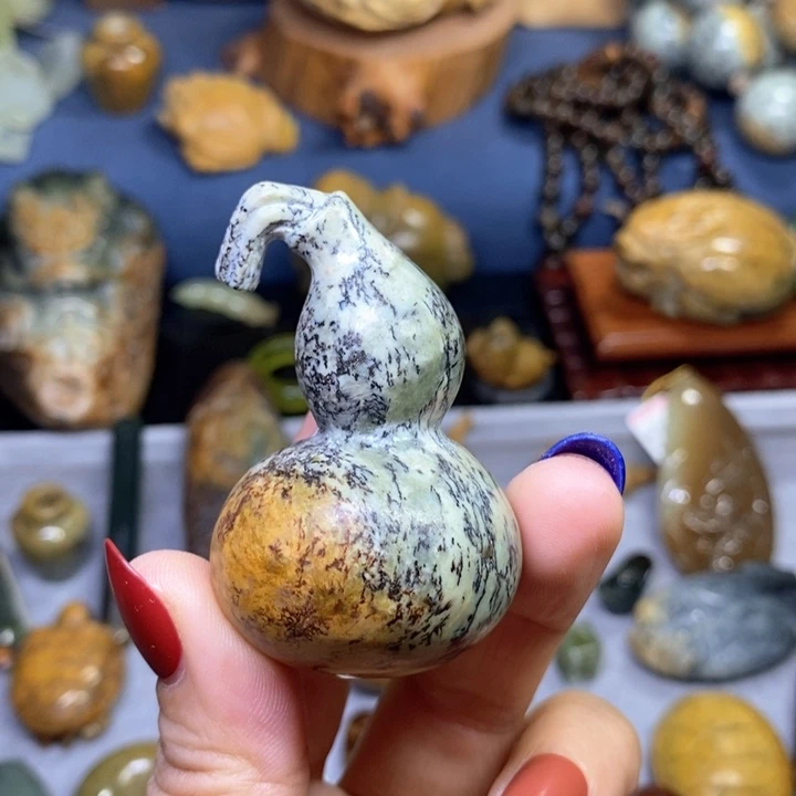 岫岩河磨玉（透闪石质玉）葫芦未镶嵌